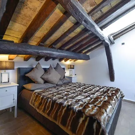 Apartment Ibernesi - Charming At The Forums Rom