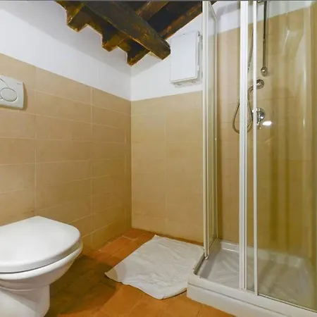 Ibernesi - Charming At The Forums Apartment *