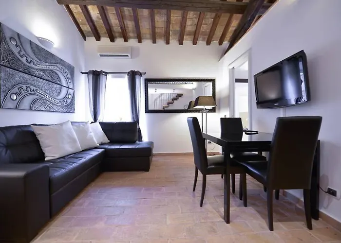 Ibernesi - Charming At The Forums * Rom